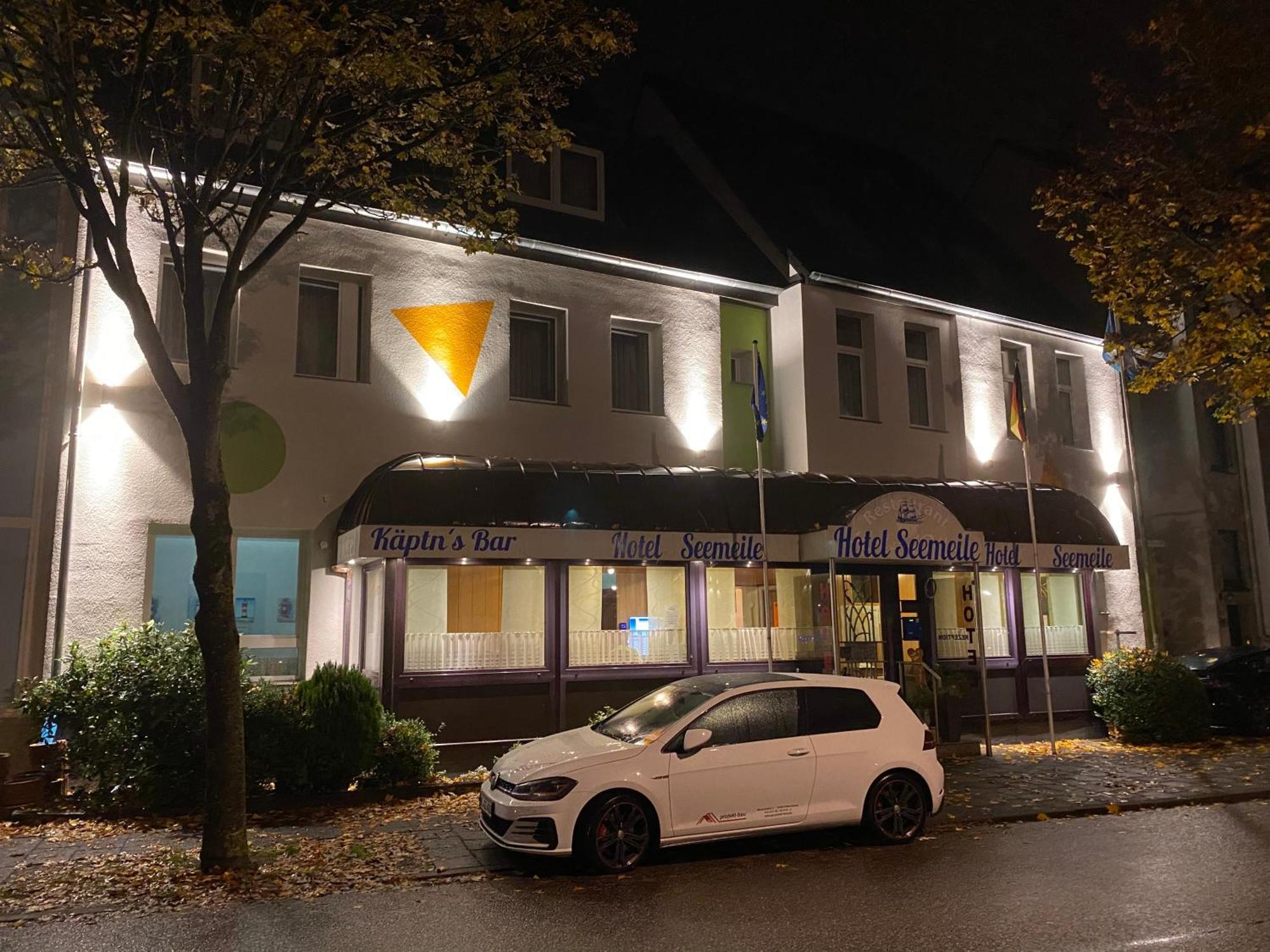 Hotel Seemeile คุกซ์ฮาเวน ภายนอก รูปภาพ
