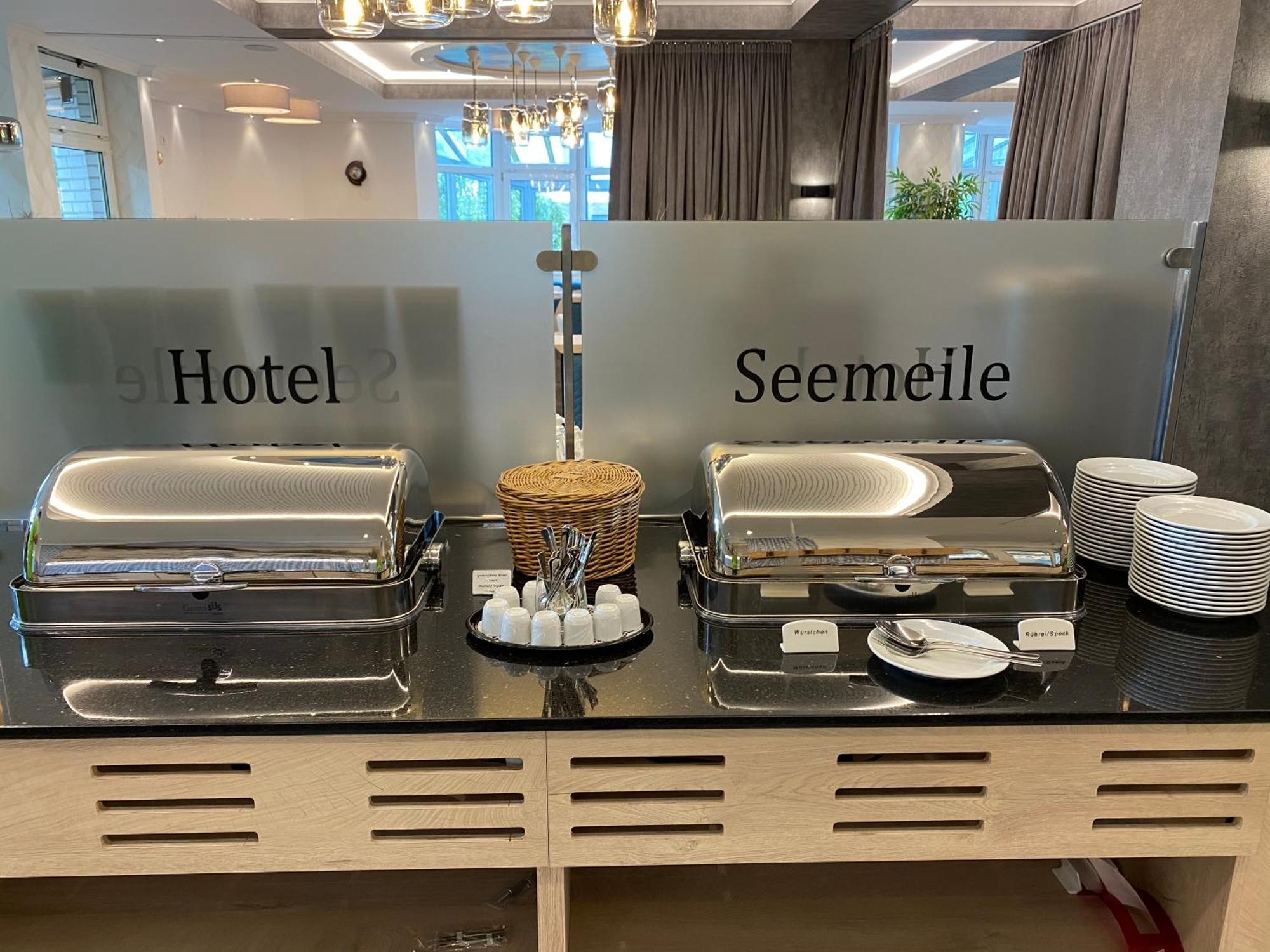 Hotel Seemeile คุกซ์ฮาเวน ภายนอก รูปภาพ