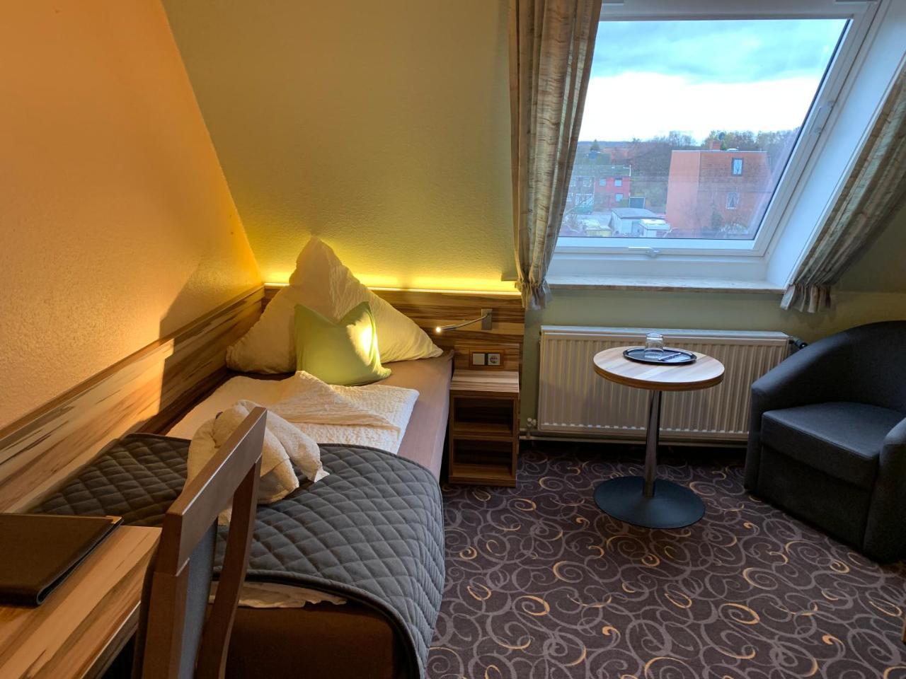 Hotel Seemeile คุกซ์ฮาเวน ภายนอก รูปภาพ