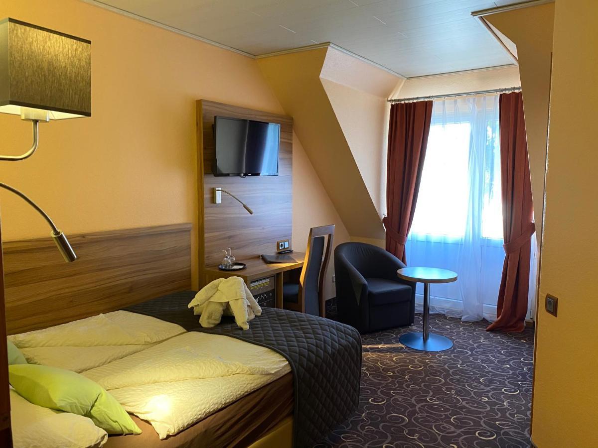 Hotel Seemeile คุกซ์ฮาเวน ภายนอก รูปภาพ